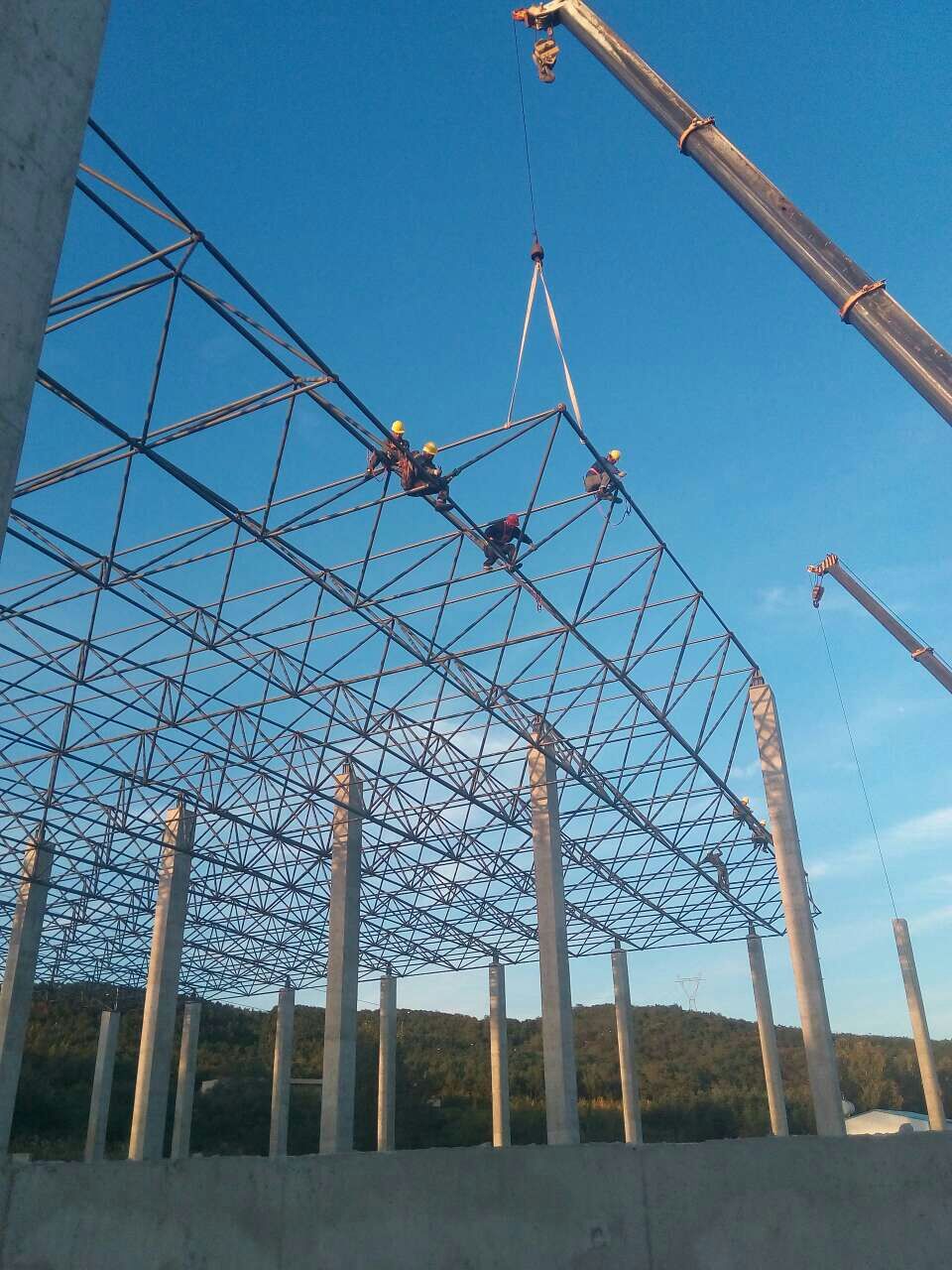 河间汪清物流园网架